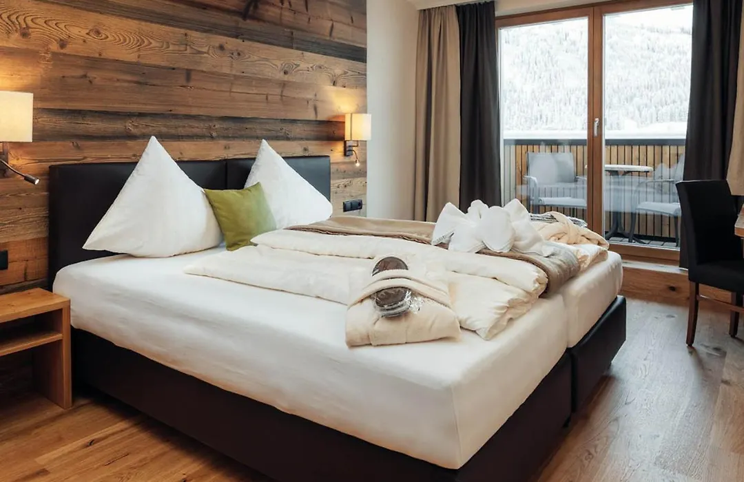 Hotel Garni Alpenjuwel Residenz-1